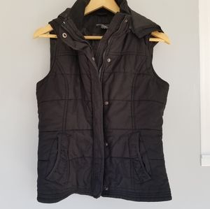 Black NY&Co puffer vest